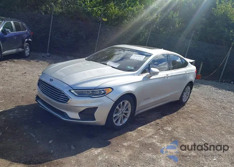 2019 Ford Fusion Hybrid Sel из США, поврежденный, VIN 3FA6P0MU6KR165403